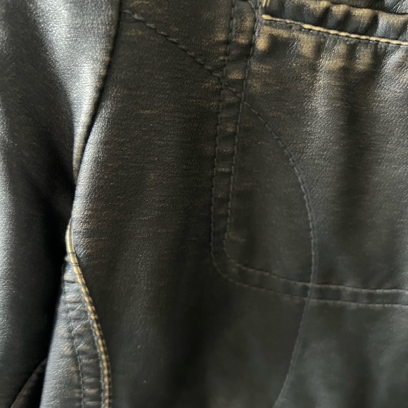 Brown VEGAN LEATHER, super soft bomber - Picture 4 of 4